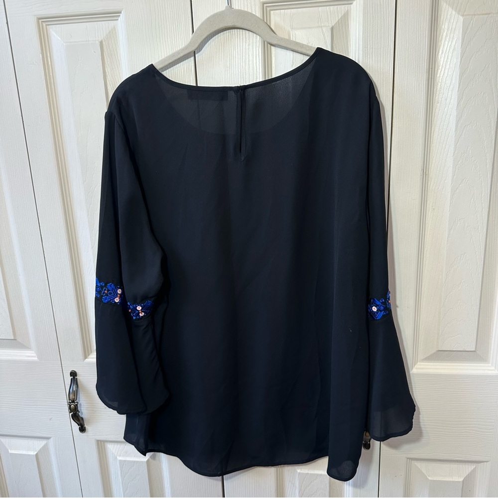 Ivanka Trump Embroidered Beaded Bell Sleeve Blouse Womens Size XL - Picture 9 of 11